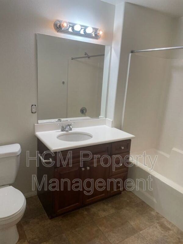 115 Silverado - Photo 7 of 29