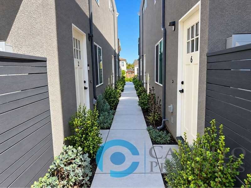 3077 Martin Ave #D - Photo 3 of 11