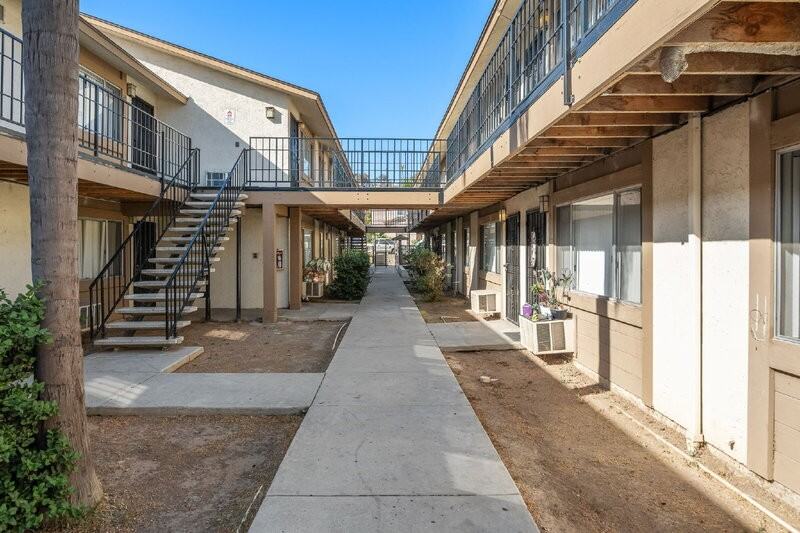 9059 Harness St #13 - Photo 7 of 27