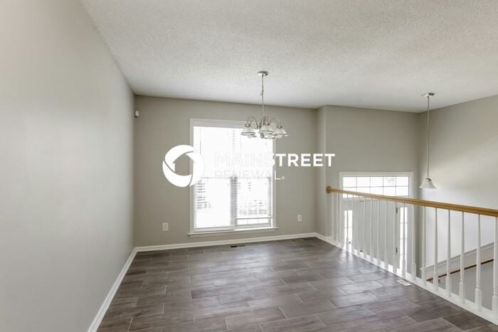 310 Braeburn Dr - Photo 6 of 17