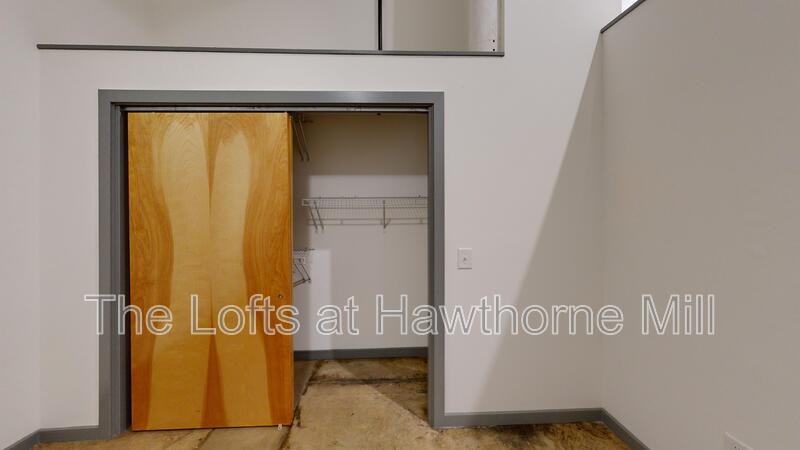 1101 Hawthorne Ln #134 - Photo 4 of 7