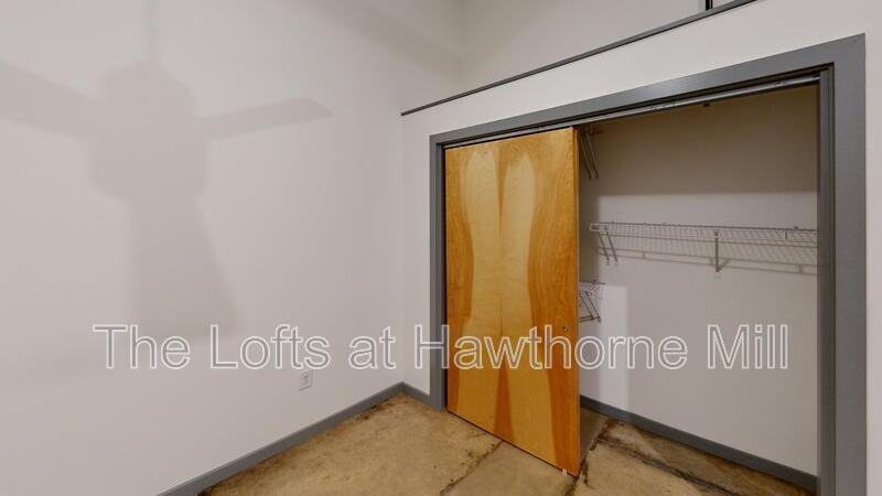 1101 Hawthorne Ln #134 - Photo 5 of 7