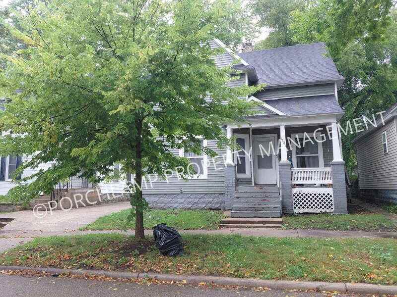 1133 Lincoln Ave Nw #2 - Photo 2 of 17