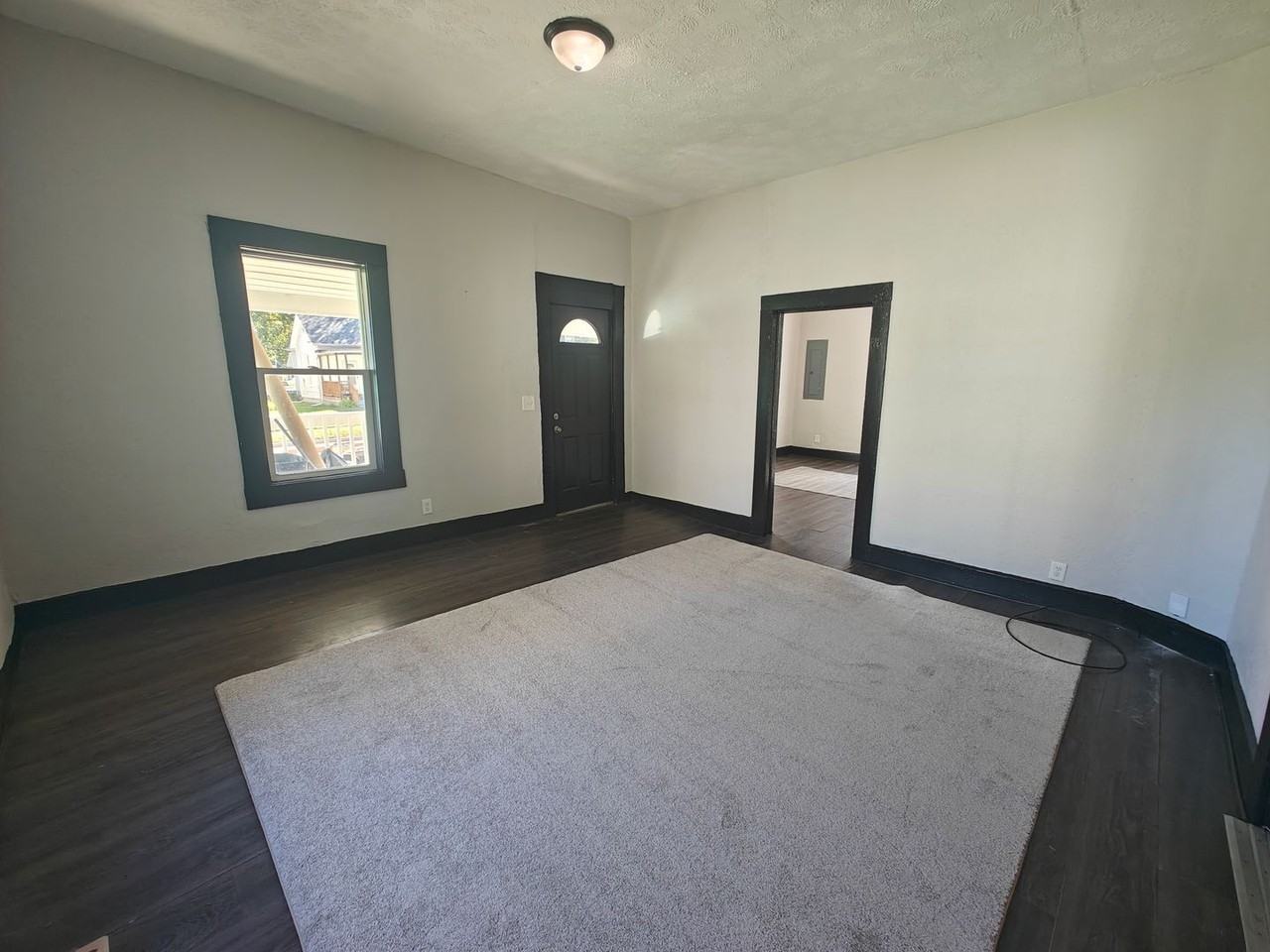 844 W Franklin St - Photo 6 of 13