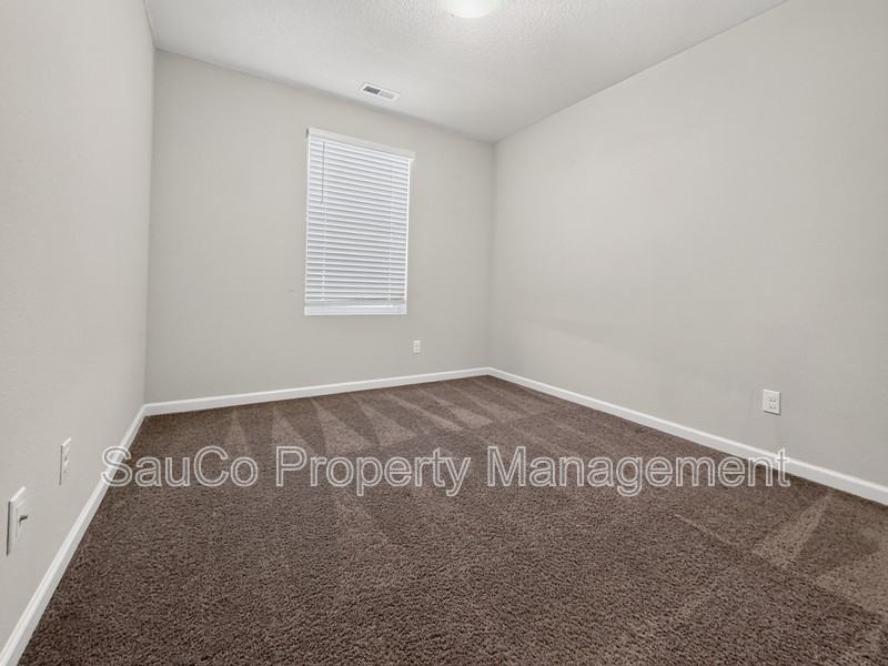 8091 Se Engelmann St - Photo 6 of 30