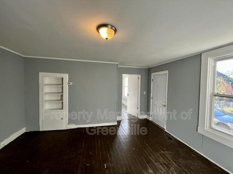 33 6th St - Photo 3 of 11