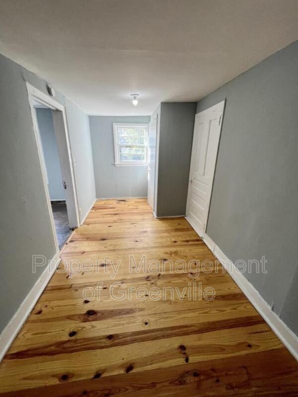 33 6th St - Photo 4 of 11