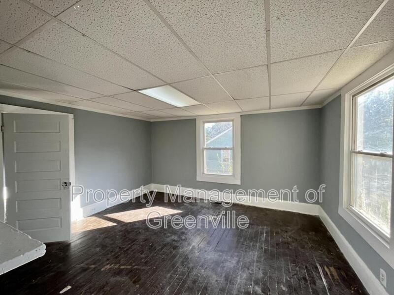33 6th St - Photo 6 of 11