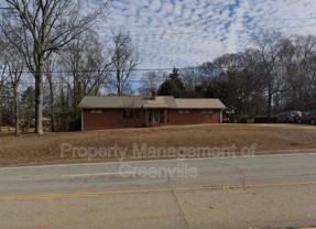 1210 Ne Main St - Photo 1 of 1