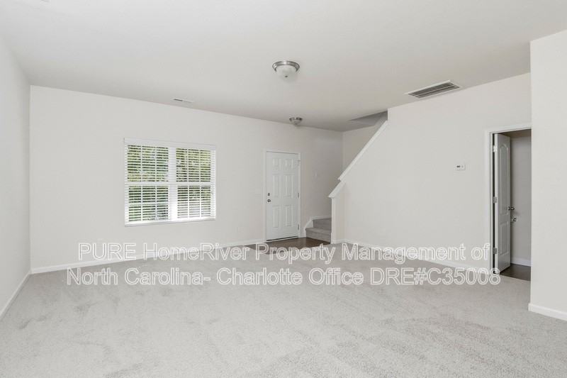 6008 Vista Woods Ln - Photo 2 of 17