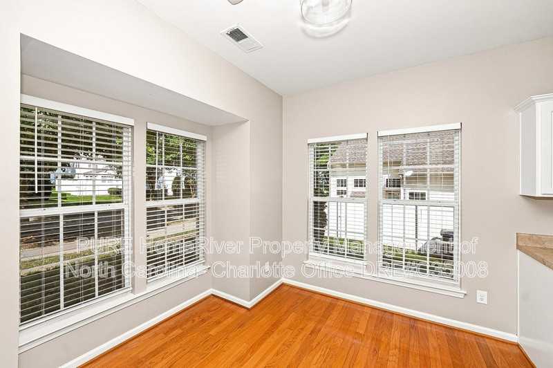 129 Cypress Landing Dr - Photo 5 of 20