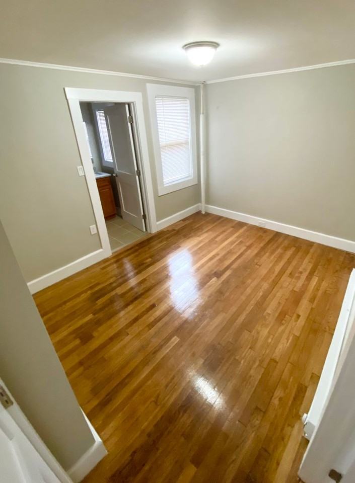 81 Broad St #1B - Photo 3 of 3