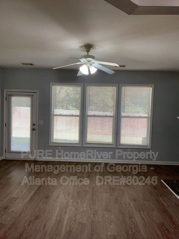 1947 Lake Heights Cir Nw - Photo 4 of 21