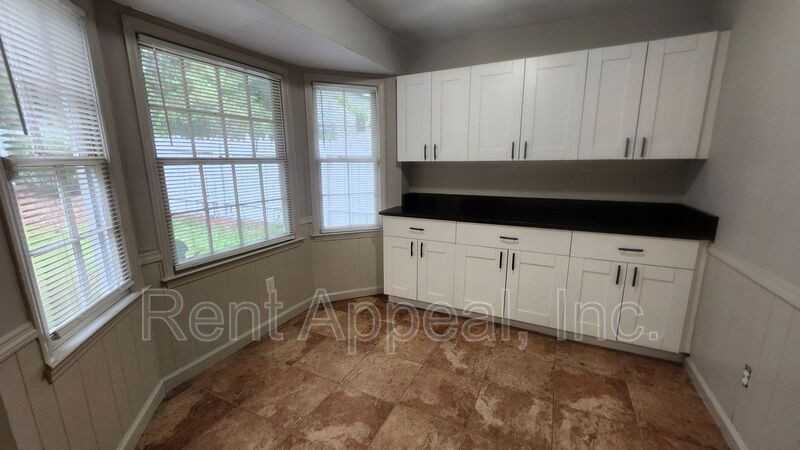 505 San Remo Ct - Photo 3 of 18