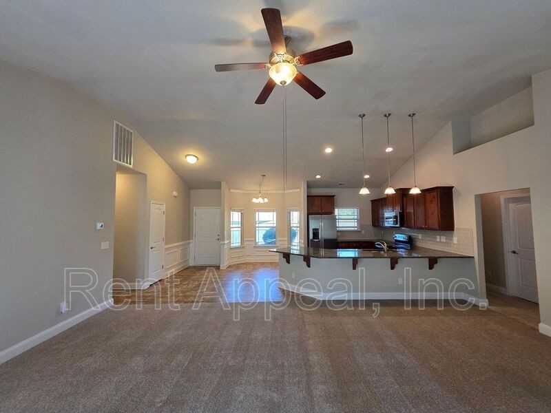 130 Angela Ln - Photo 4 of 15