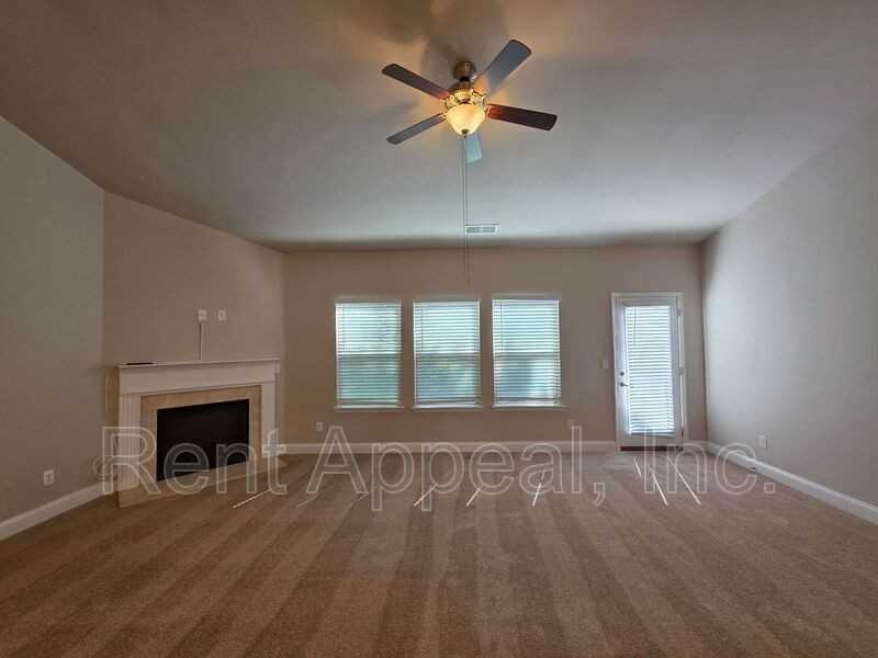 130 Angela Ln - Photo 5 of 15