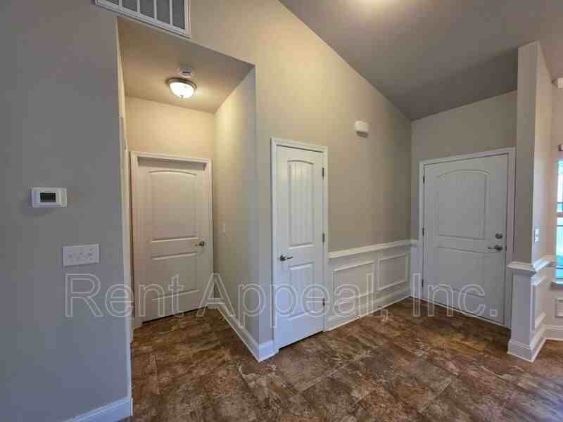 130 Angela Ln - Photo 6 of 15