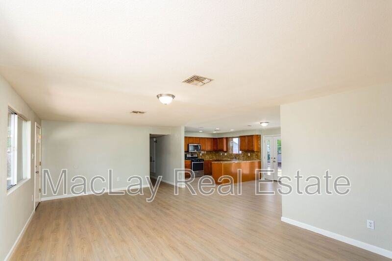 3525 E Hearn Rd - Photo 4 of 18