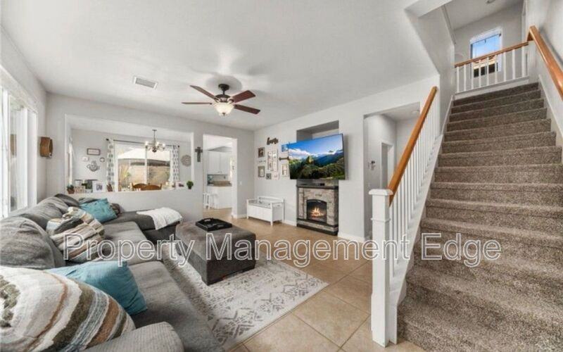 33555 Cedar Creek Ln - Photo 3 of 25