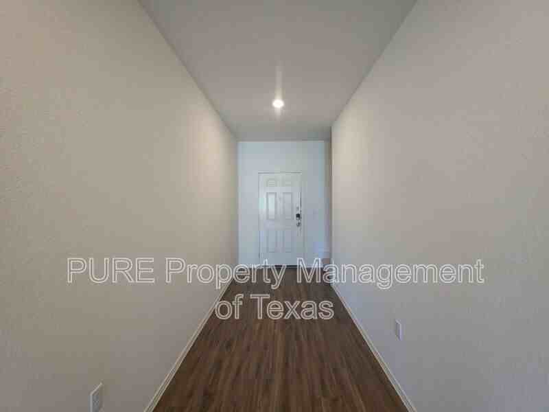 10712 Sunday Dr - Photo 3 of 50