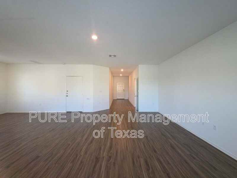 10712 Sunday Dr - Photo 4 of 50