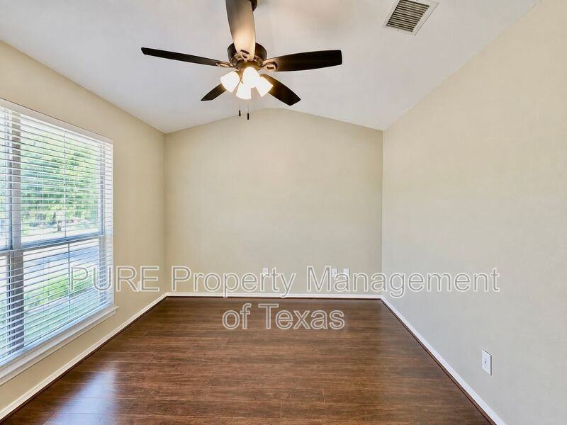 932 Monadale Trl - Photo 5 of 42