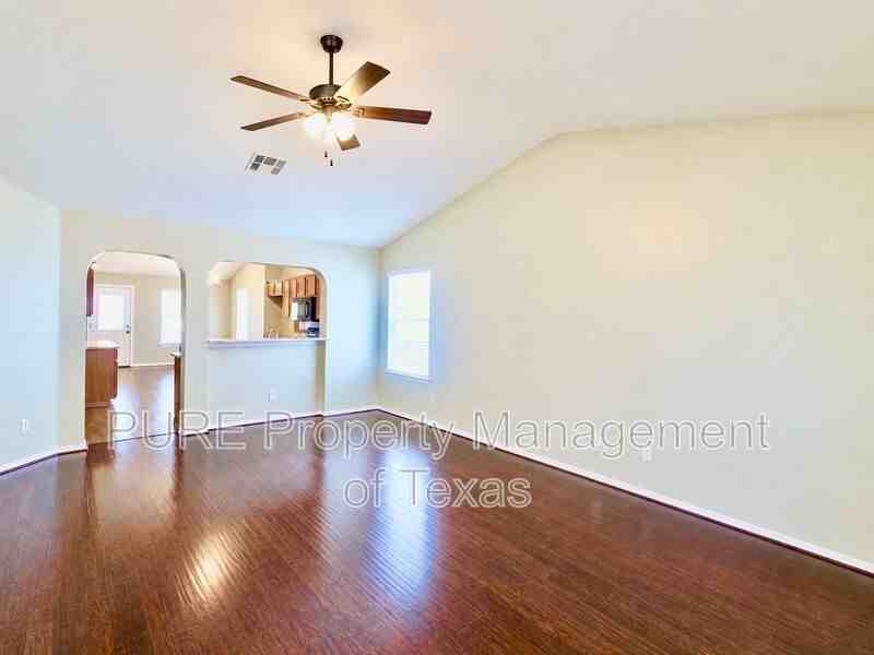 932 Monadale Trl - Photo 7 of 42