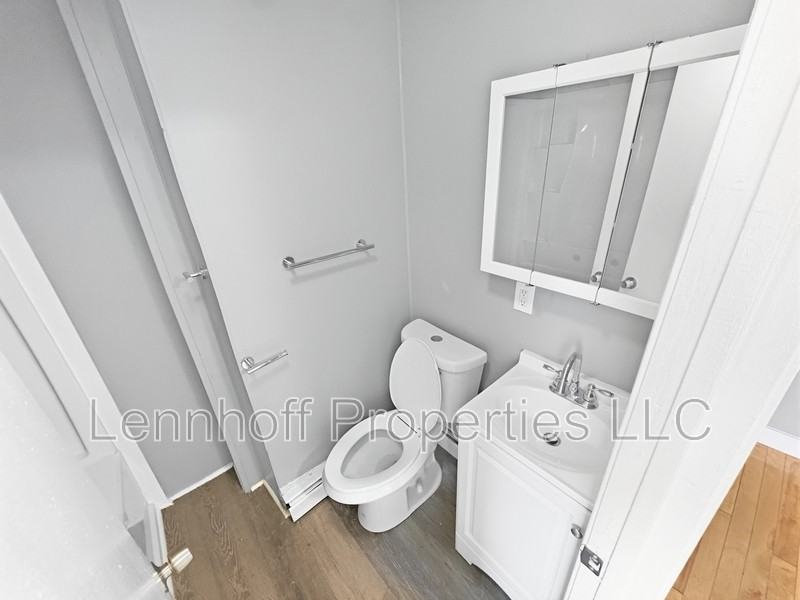 72 Portland St - Photo 4 of 12