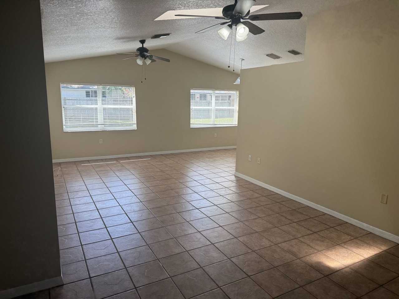 2779 Cypress Dr - Photo 5 of 10