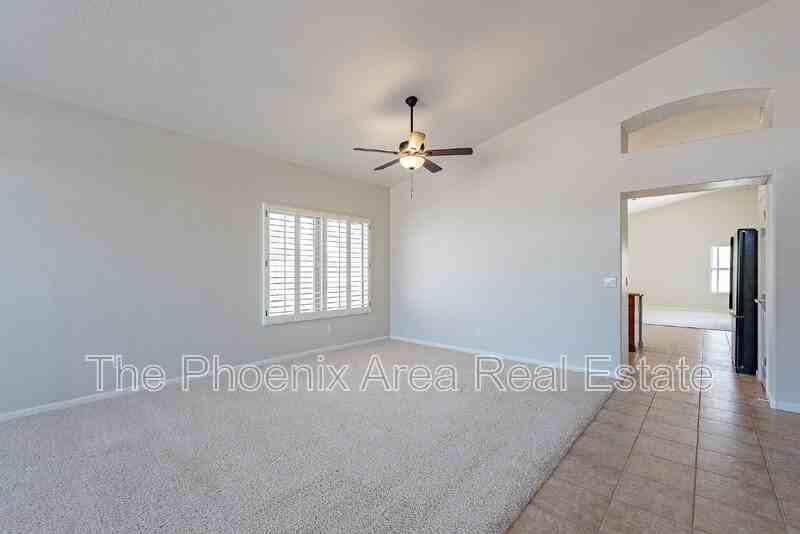 4133 E Elmwood St - Photo 6 of 50