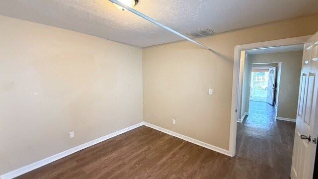 567 N Belmont Ave - Photo 7 of 11