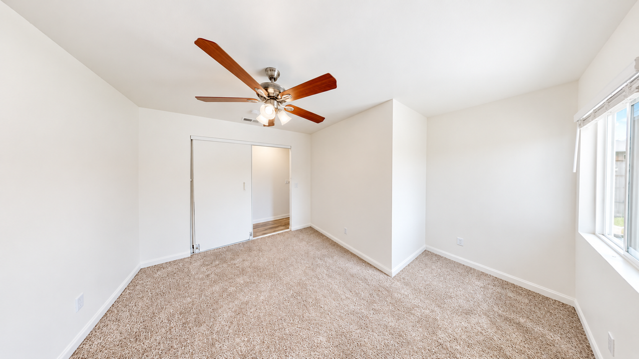 6125 Dorothy Dr - Photo 7 of 18