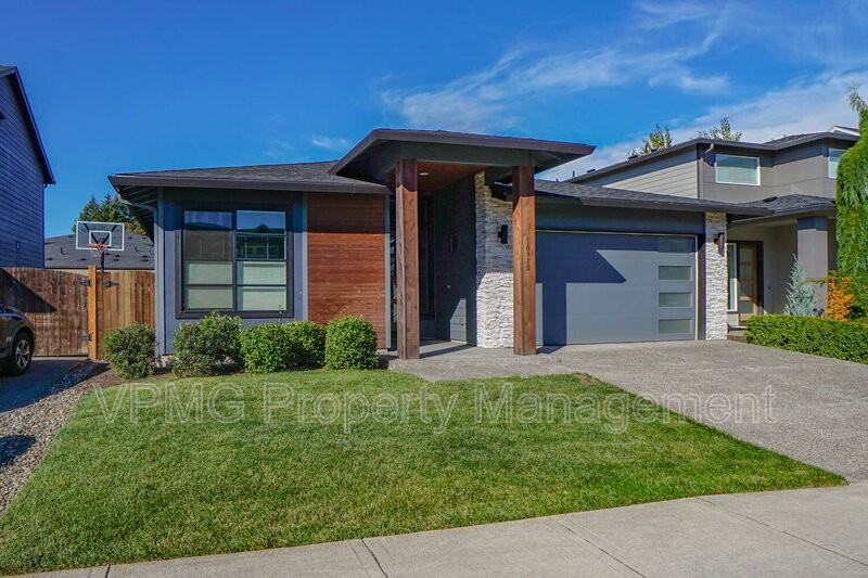 10910 Ne 97th Ave - Photo 2 of 35