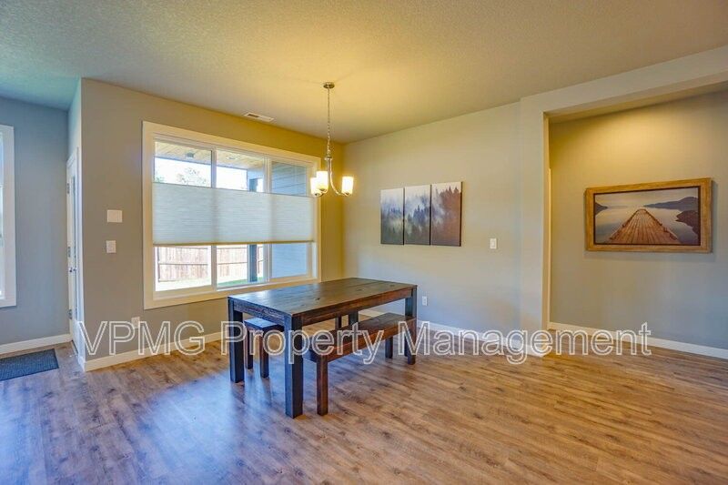 10910 Ne 97th Ave - Photo 7 of 35