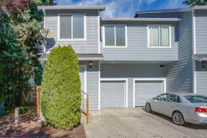 featured image of 2839 Ne Stapleton Rd