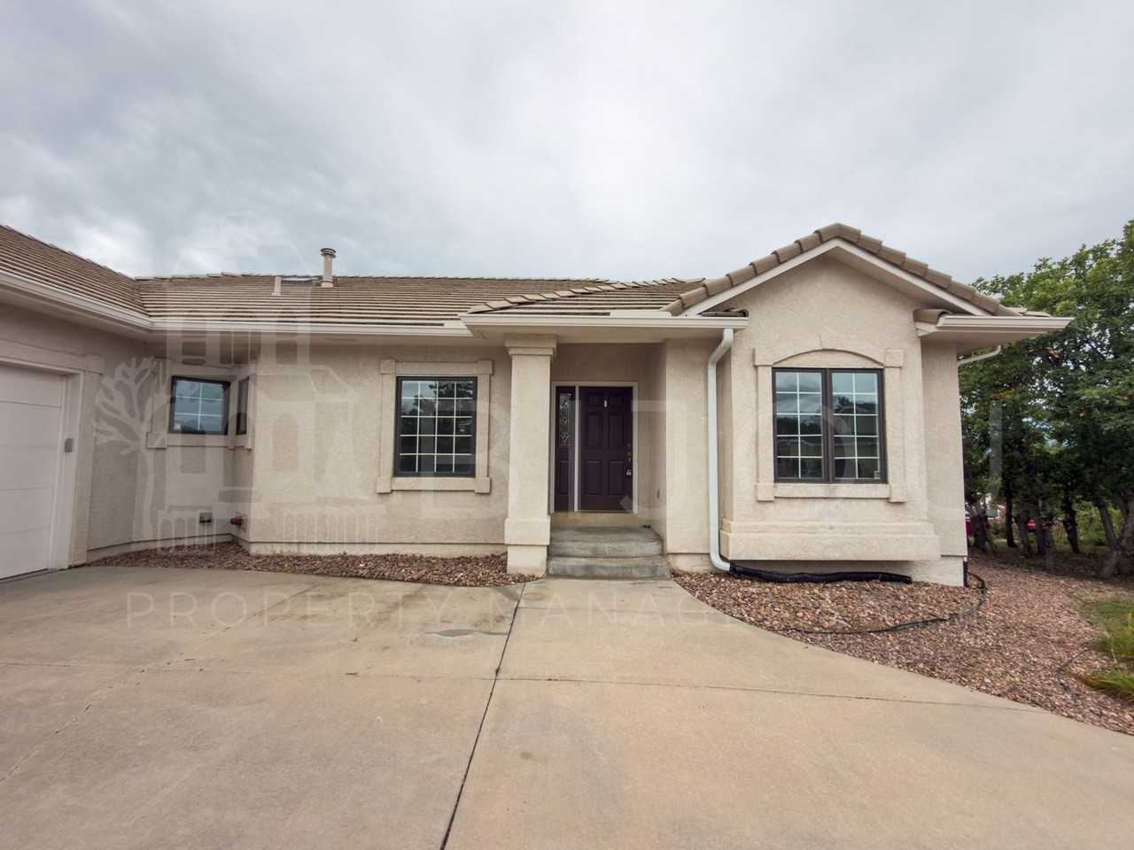 15325 Copperfield Dr - Photo 2 of 34