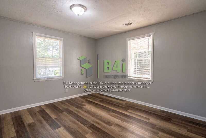 121 Cedar St - Photo 5 of 17