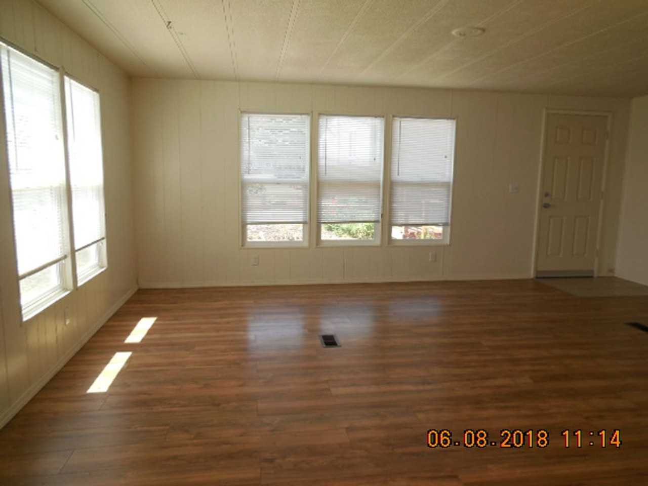 1500 S Columbus Ave #40 - Photo 2 of 10