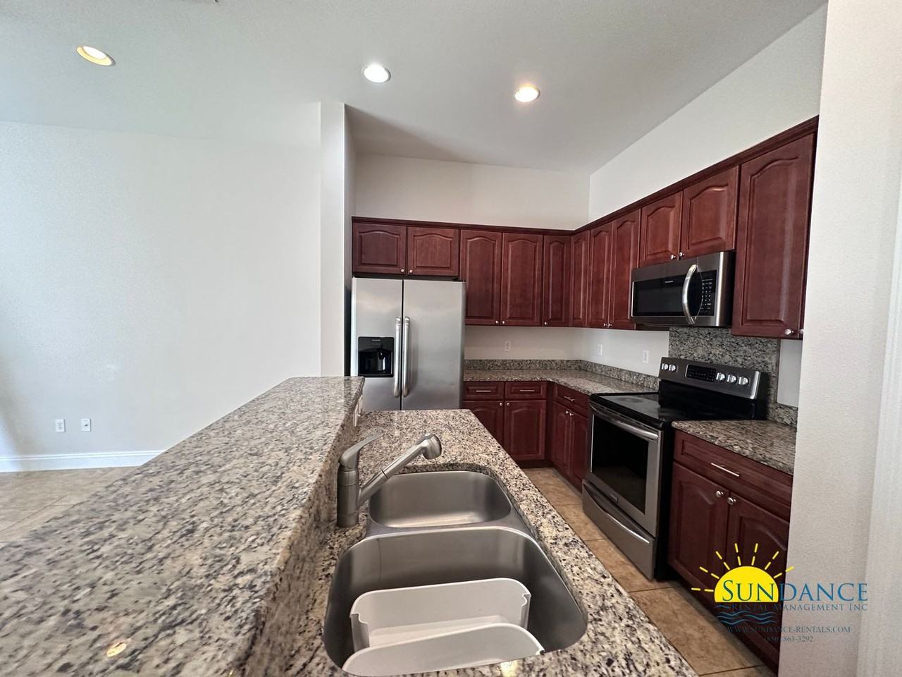 1248 Sharif Dr - Photo 6 of 17