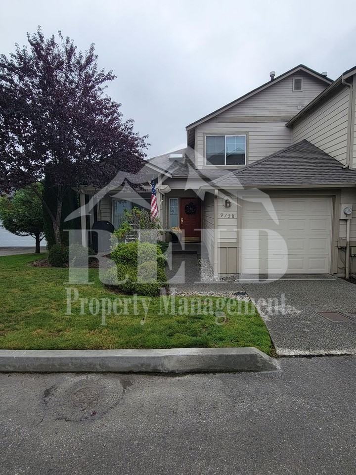 9758 Ebbtide Ln Nw - Photo 3 of 25
