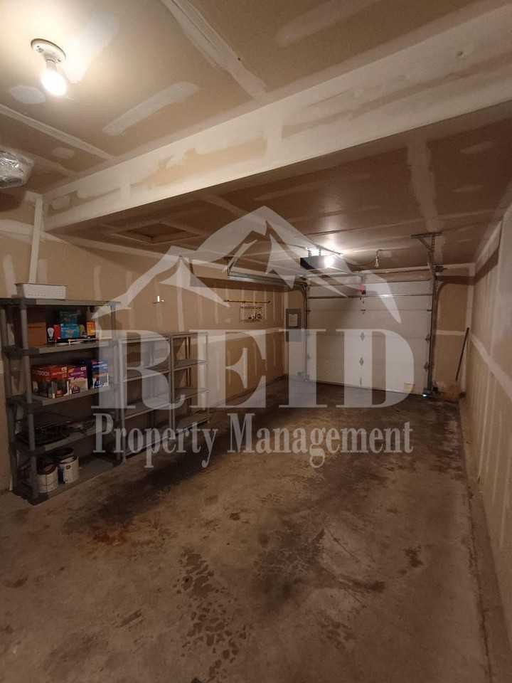 9758 Ebbtide Ln Nw - Photo 4 of 25