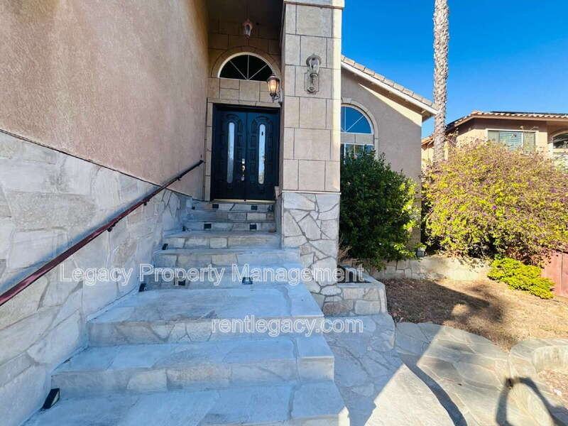 2136 Fieldcrest Ave - Photo 3 of 33