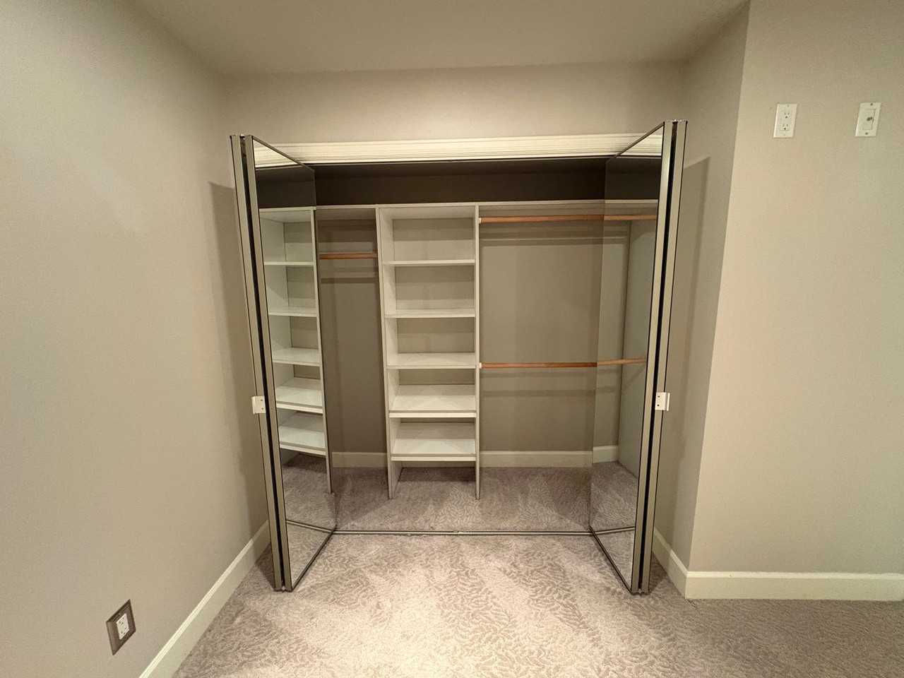 1122 50th Ave - Photo 6 of 50