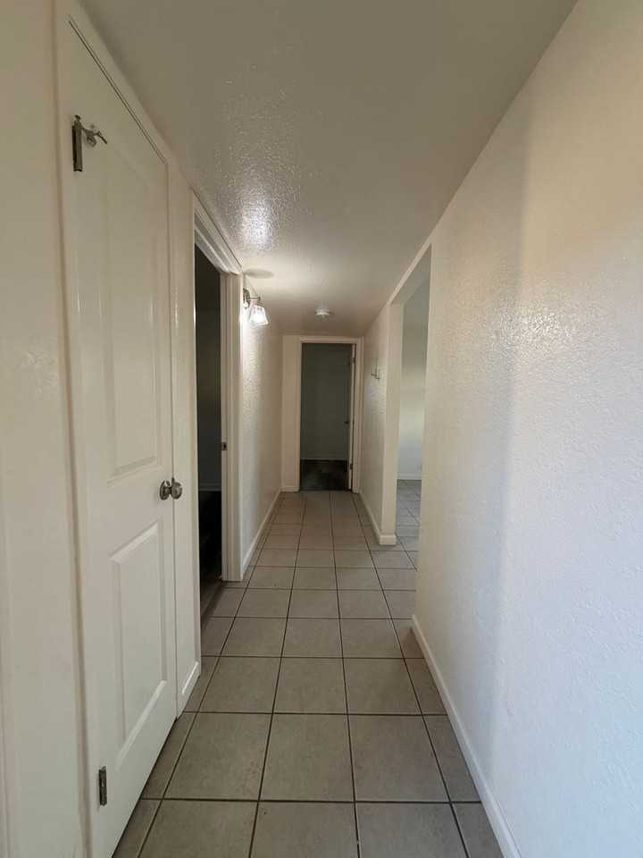 440 S 2nd Ave - Photo 5 of 13