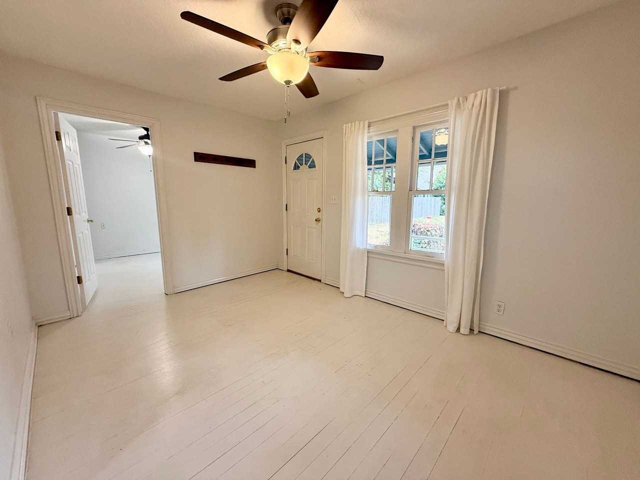 537 1/2 S Lahoma Ave - Photo 5 of 14
