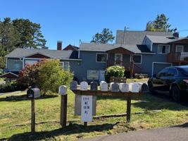 featured image of 1711 Ne 18th Pl