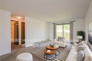 14212 Ne Sandy Blvd #J06 - Photo 1 of 1