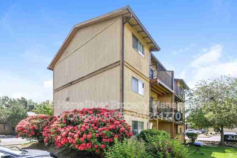 14212 Ne Sandy Blvd #J06 - Photo 5 of 22