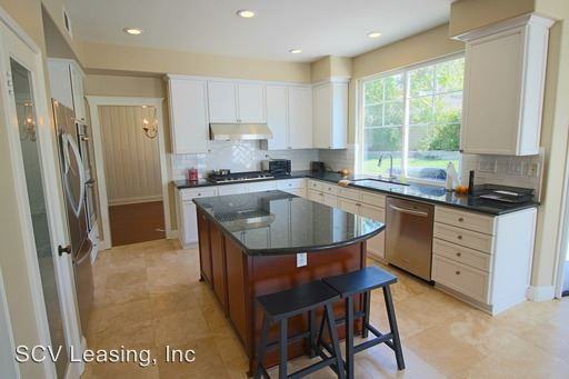 23401 Winslow Pl - Photo 3 of 9