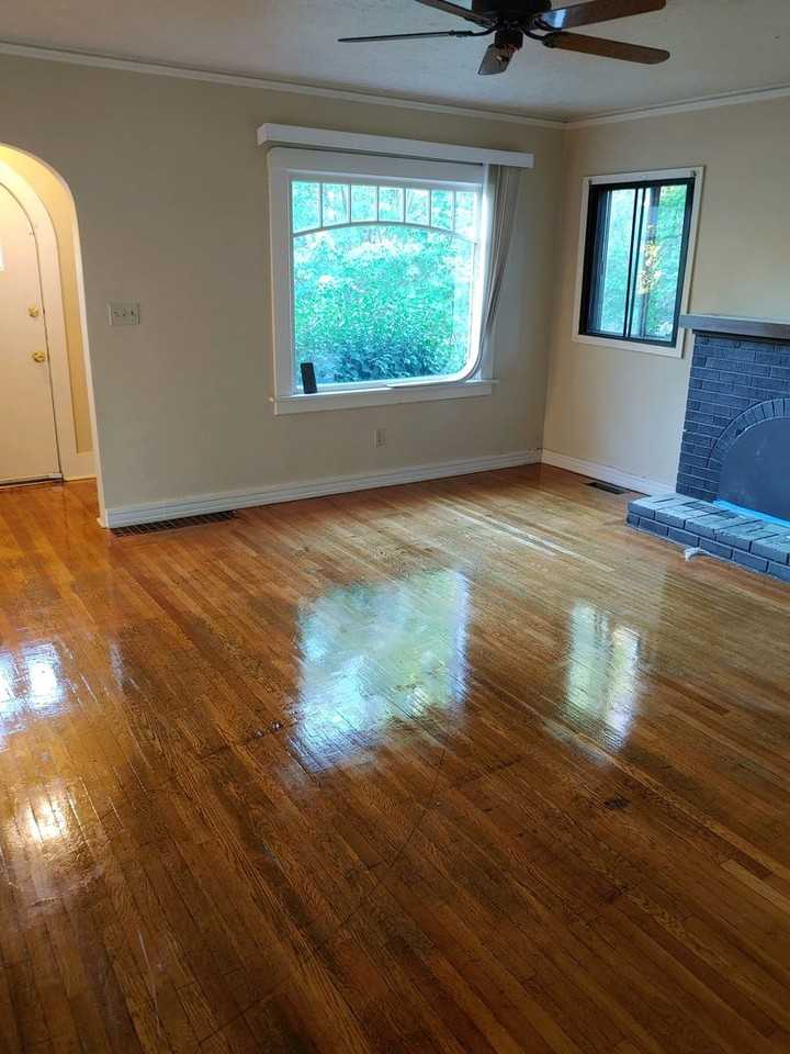 5545 N Burrage Ave - Photo 3 of 18